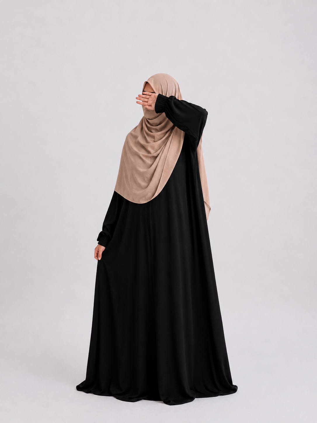 Hijab Kodoré en tissu jazz à clips : l'élégance au quotidien.