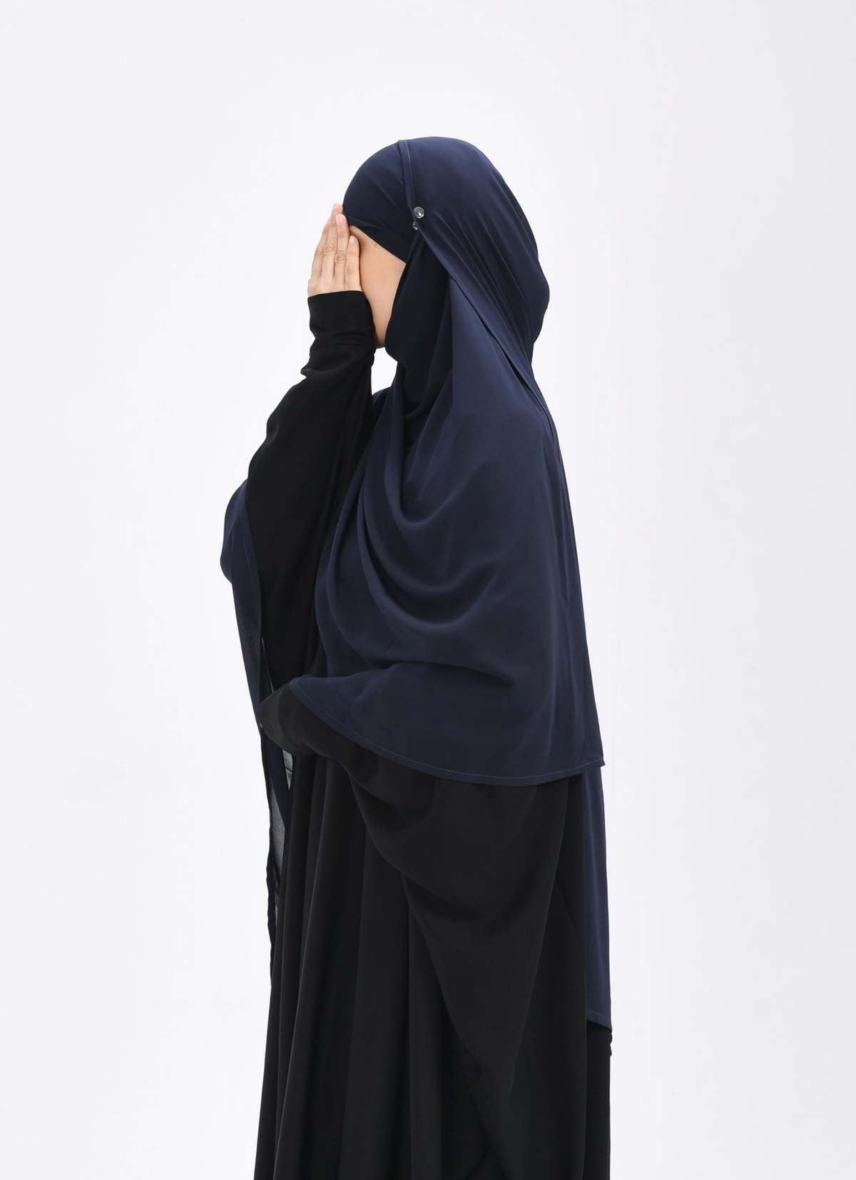Hijab Hajar à clips mousseline saoudienne : le hijab que toutes nos clientes redemandent.