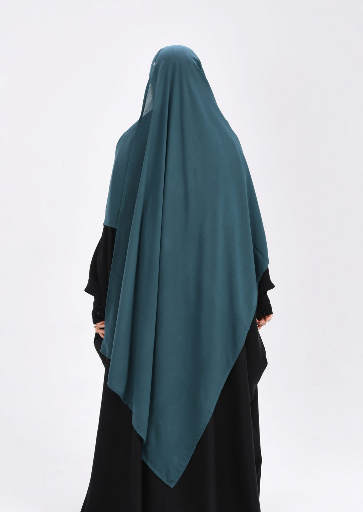 Hijab Hajar à clips mousseline saoudienne : le hijab que toutes nos clientes redemandent.
