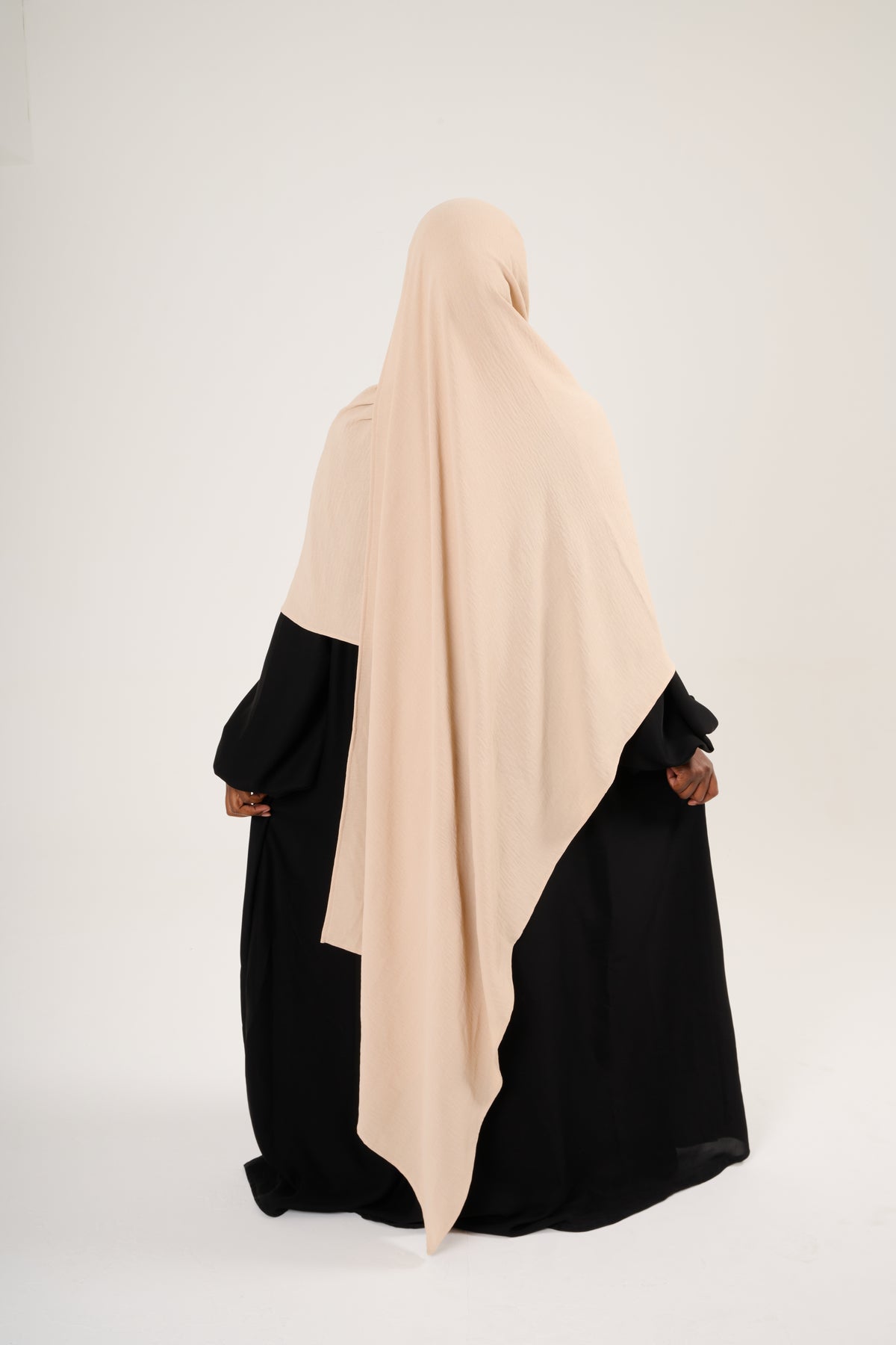 Hijab Hajar Jazz à clips : l'élégance au quotidien