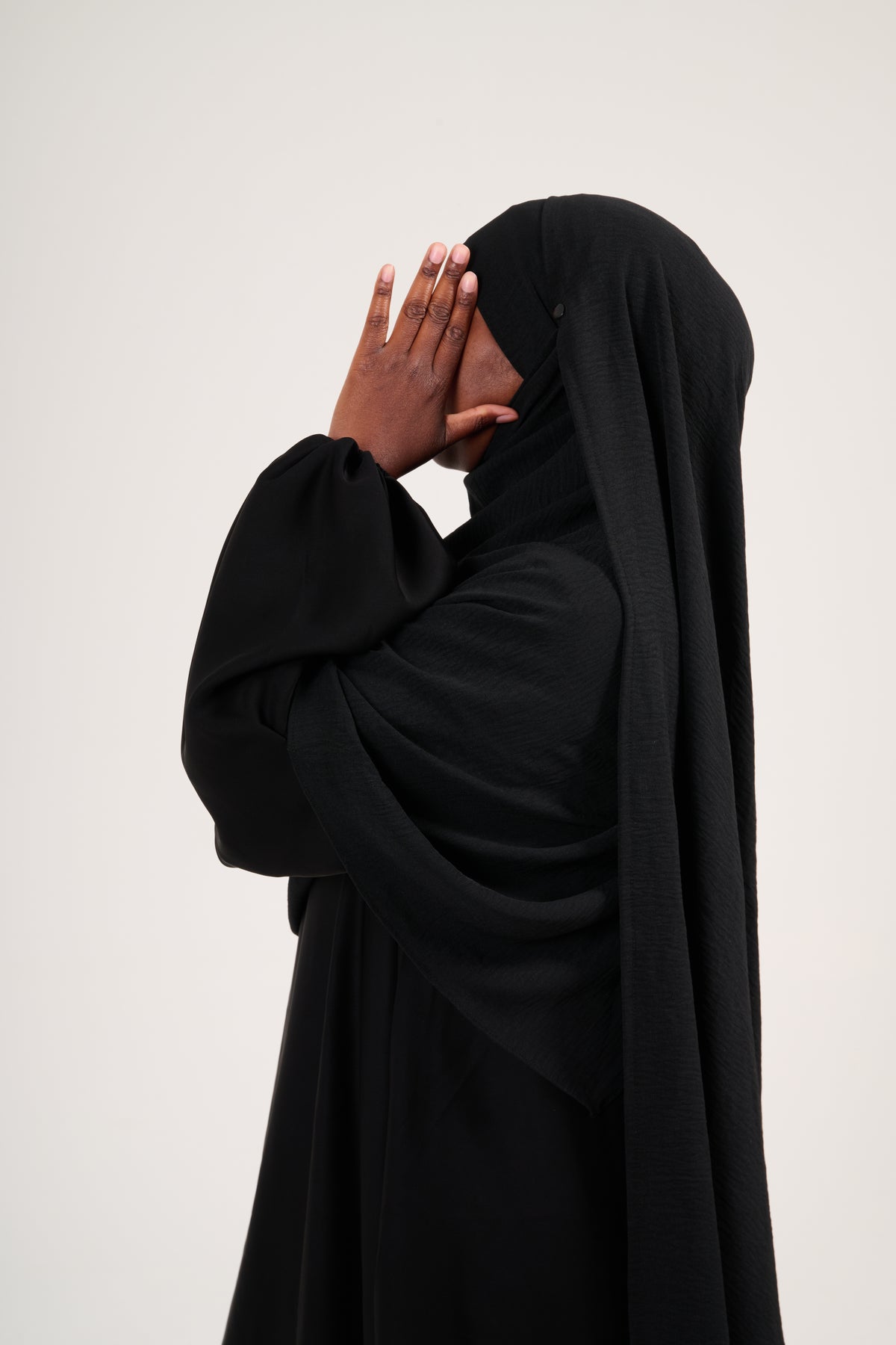 Hijab Hajar Jazz à clips : l'élégance au quotidien
