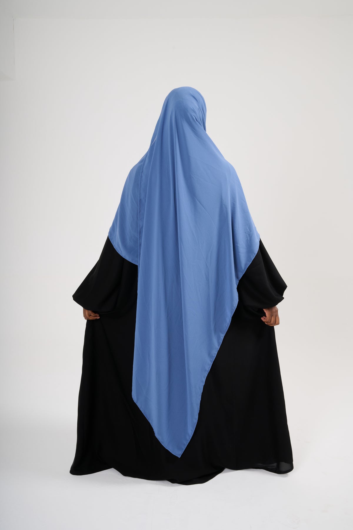 Hijab Hajar à clips mousseline saoudienne : le hijab que toutes nos clientes redemandent.